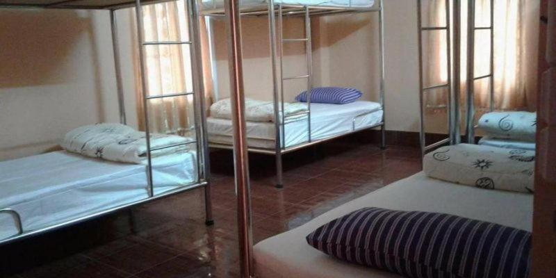 Soutchai Hostel And Tour Company パークセー エクステリア 写真