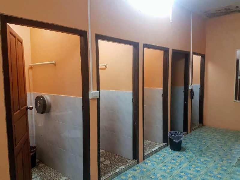Soutchai Hostel And Tour Company パークセー エクステリア 写真