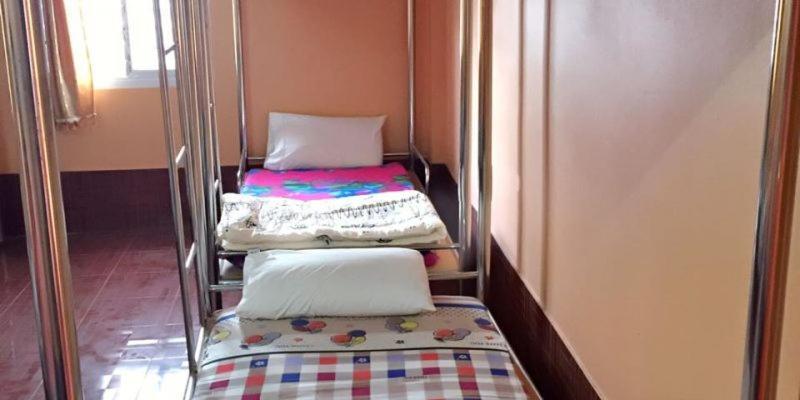 Soutchai Hostel And Tour Company パークセー エクステリア 写真