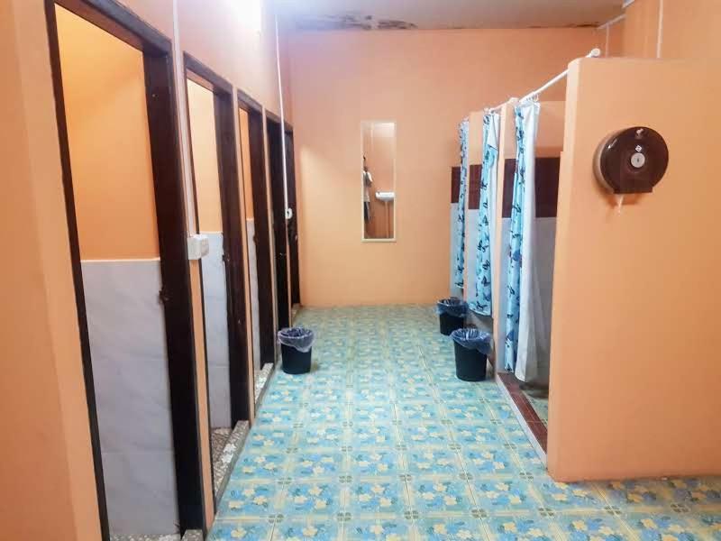 Soutchai Hostel And Tour Company パークセー エクステリア 写真